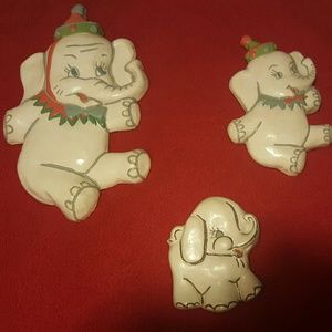 Vintage chalkware elephant trio 1970